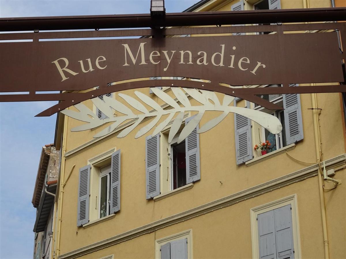 Apartment Rue St Antoine Cannes Buitenkant foto